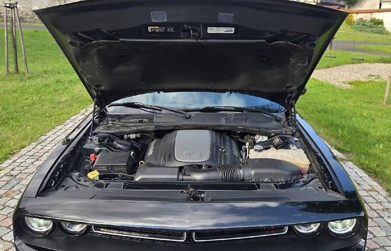 Dodge Challenger (2018) RT - fotka 7 z 12