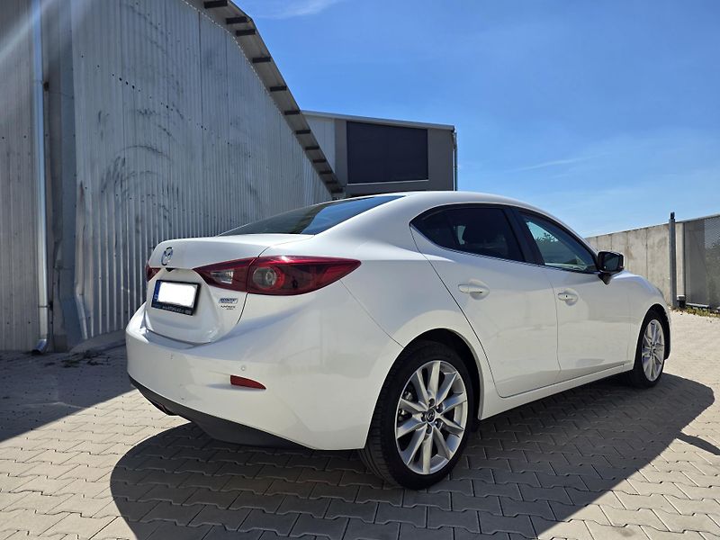 Mazda 3 (2017) Najeto jen 18.000 km !!! - fotka 3 z 9