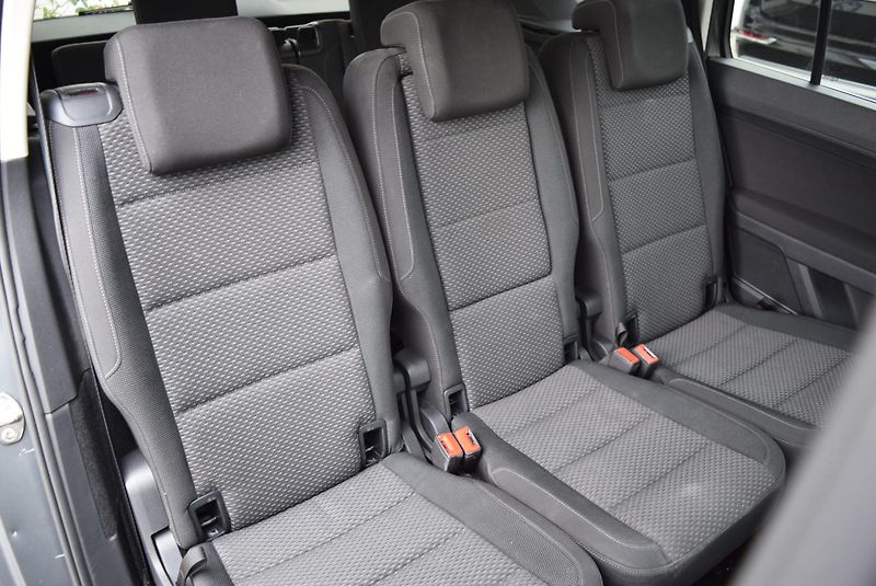 Volkswagen Touran (2017) 1.4TSI 110kw 7MÍST CLBMT APP  - fotka 41 z 46