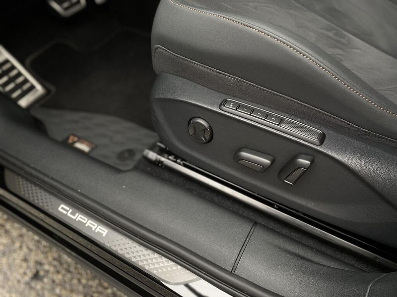 Cupra Terramar DSG 4WD 2,0 TSi 150 kW - fotka 12 z 30