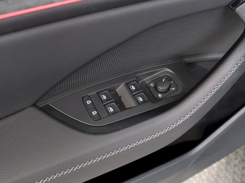 Škoda Kodiaq (2025) EXCLUSIVE 2.0TDI 142kW 4X4 WEB - fotka 37 z 44