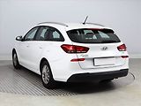 Hyundai i30 (2017) 1.0 T-GDI, Serv.kniha - náhled 3
