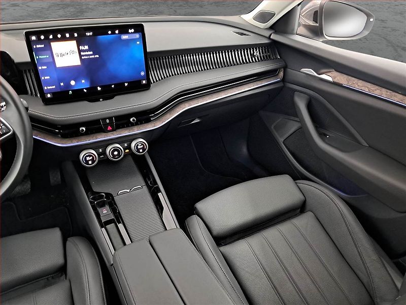 Škoda Superb (2024) 2.0 TDI - fotka 8 z 27