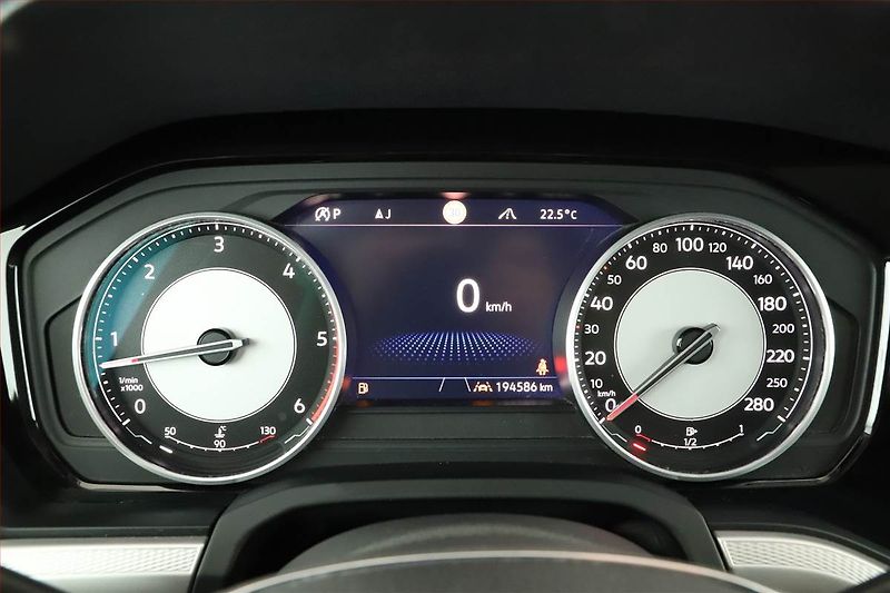 Volkswagen Touareg (2020) 3.0 TDI - fotka 12 z 18