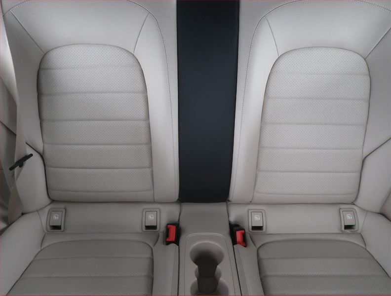 Mercedes-Benz Třídy C (2016) C 300 - fotka 10 z 18