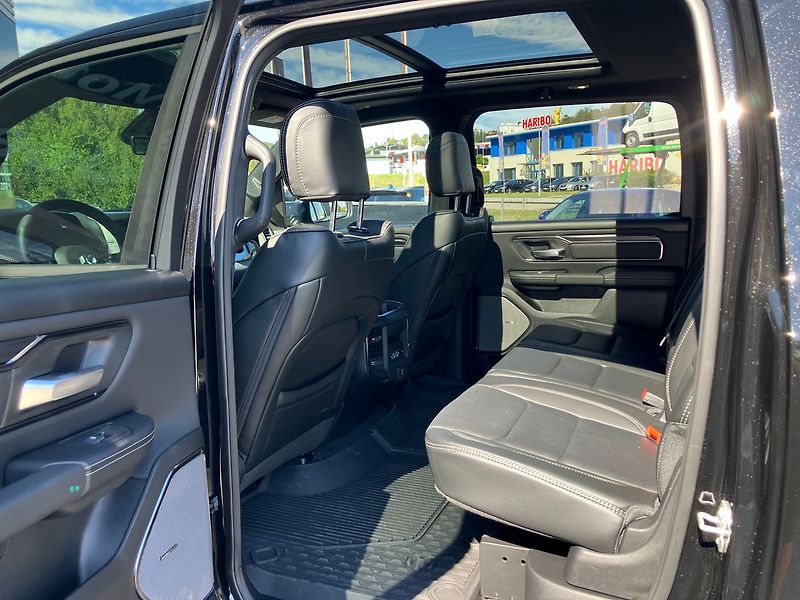 Dodge RAM (2025) 3.0 I6 426k REBEL PREMIUM EDIT - fotka 43 z 77