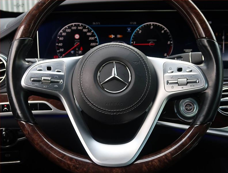 Mercedes-Benz Třídy S (2020) S 400 d 4MATIC - fotka 17 z 25