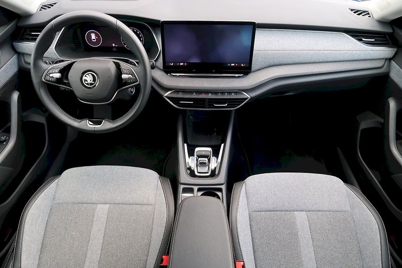 Škoda Octavia (2024) Combi Top Selection 2.0 TDI 11 - fotka 5 z 28