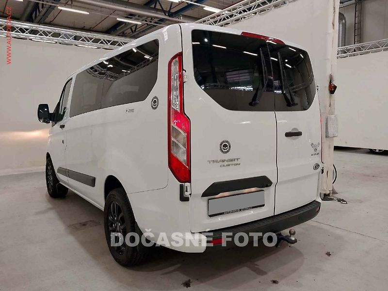 Ford Transit Custom (2021) 2.0TDCi 9míst, Trend, navi - fotka 4 z 13