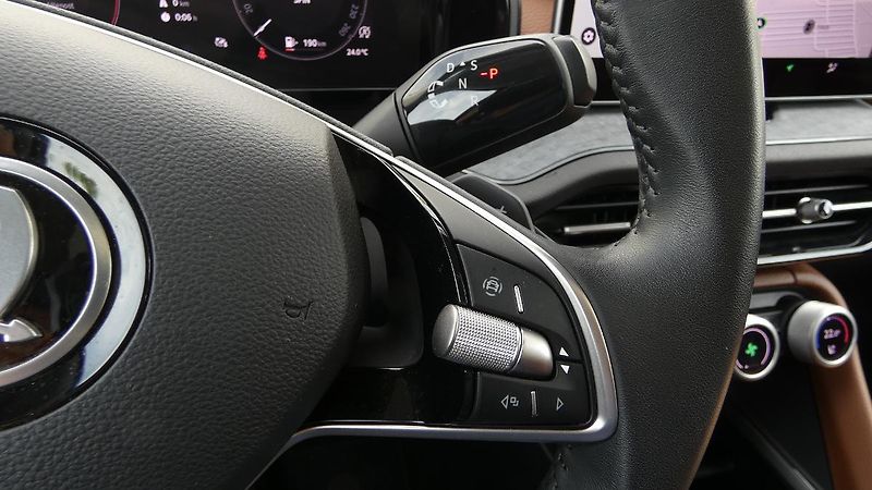 Škoda Kodiaq Exclusive Selection 142 kW 4x4 - fotka 13 z 28