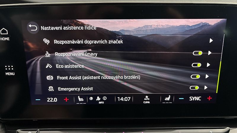Škoda Octavia 2.0 TSI DSG RS - fotka 25 z 27