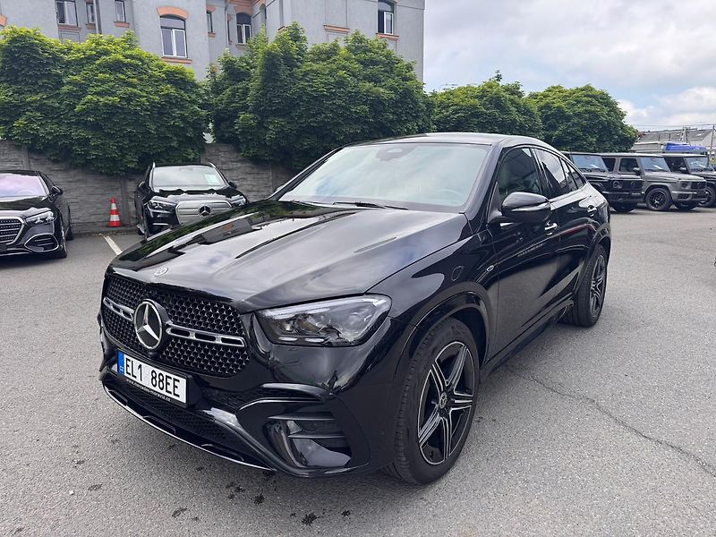 Mercedes-Benz GLE (2025) 400 e 4MATIC kupé - fotka 3 z 28