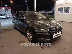 Škoda Superb (2016) 2.0 TDi, ČR, bixen, autoAC - fotografie inzerátu