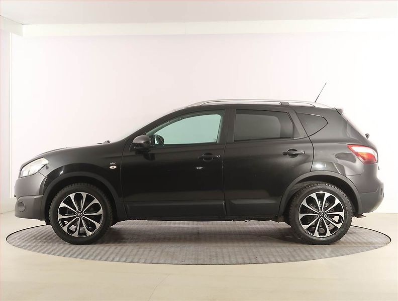 Nissan Qashqai (2011) 1.5 dCi, Navi, Tempomat - fotka 3 z 19