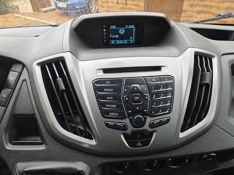 Ford Transit (2015) 2.2TDCI 114kW L2H3 - fotka 29 z 33