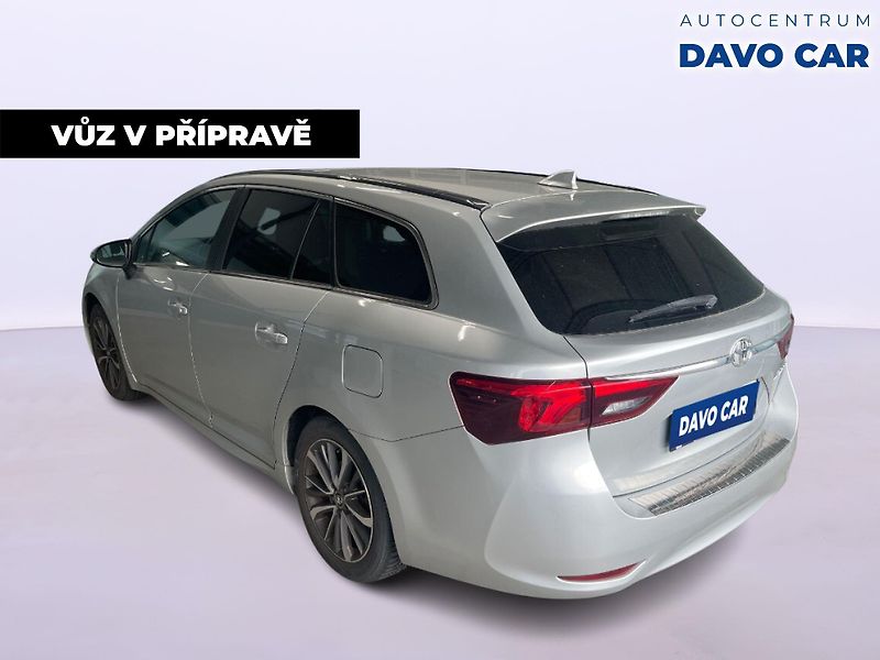 Toyota Avensis 2,0 D-4D 105kW Aut.klima CZ - fotka 2 z 12
