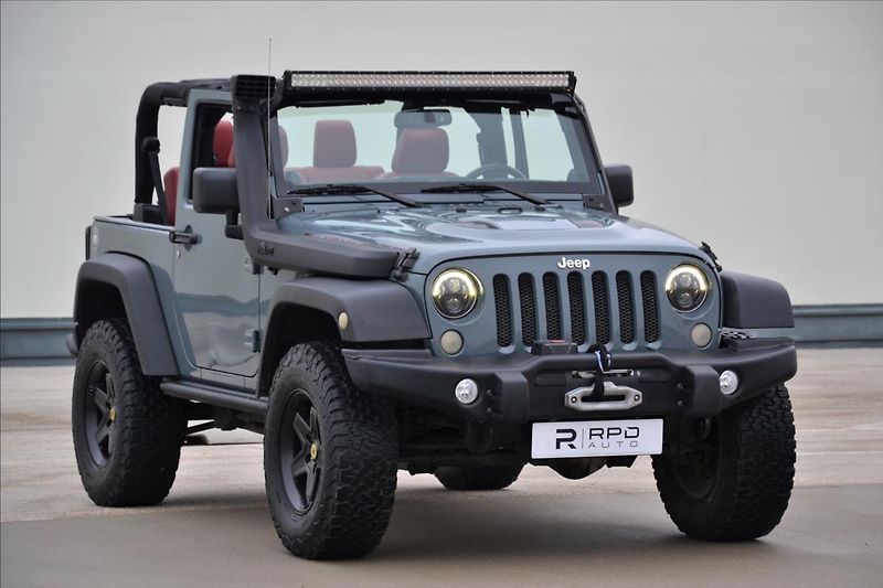 Jeep Wrangler 2.8 CRD/10th-Anniversary/CZ - fotka 40 z 49