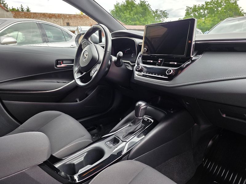 Toyota Corolla (2023) 1.8-1MAJITEL-PRAVIDELNÝ SERVIS - fotka 9 z 14