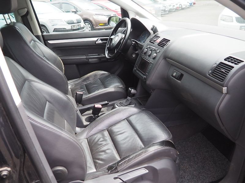 Volkswagen Touran (2003) 1.9 TDI 77 kW, DSG, Webasto - fotka 18 z 33