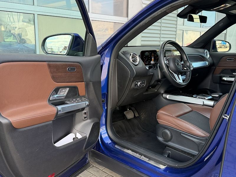 Mercedes-Benz GLB 200 - fotka 22 z 37