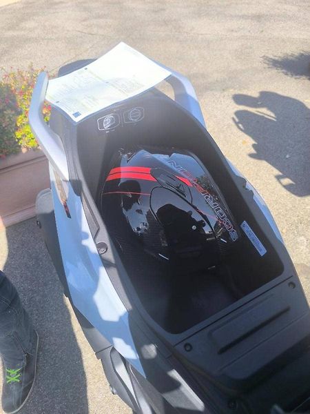 Aprilia (2026) SR GT 400 Dusty Grey - fotka 13 z 18
