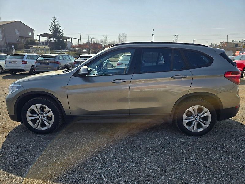 BMW X1 (2018) 2.0d 110KW 18d Xdrive - fotka 4 z 23