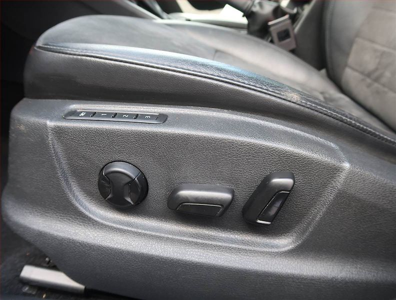 Škoda Octavia (2015) 2.0 TDI, 4X4, Automat, Kůže - fotka 23 z 26