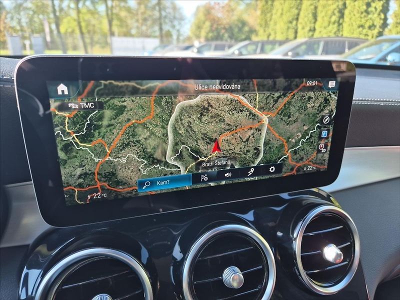 Mercedes-Benz GLC 2,0 300 d 4MATIC Coupe - fotka 16 z 19