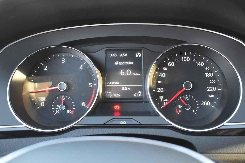 Ojetý Volkswagen Passat se jeví jako skvělé auto pro rodiny. Měl by ještě dlouho vydržet