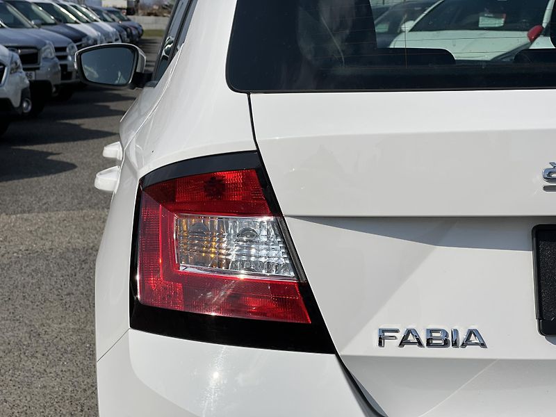 Škoda Fabia 1.0MPi 44kw TEMPOMAT KLIMA - fotka 34 z 36