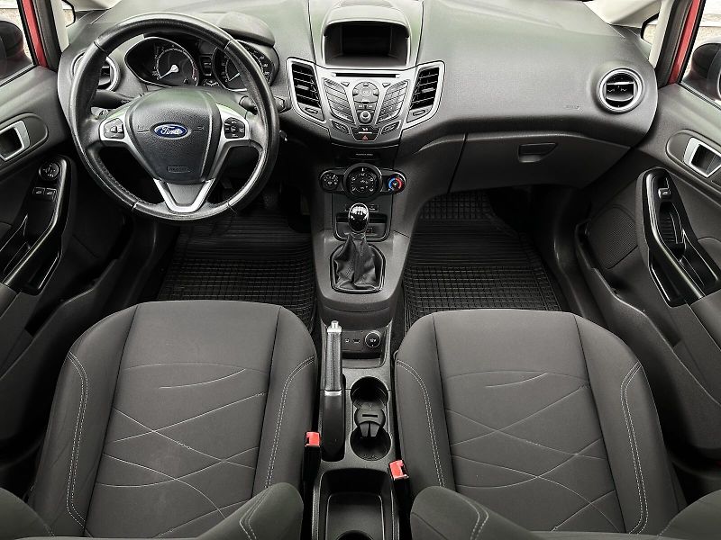 Ford Fiesta 1.0 EB 74kW KLIMA Tempomat PDC - fotka 31 z 35
