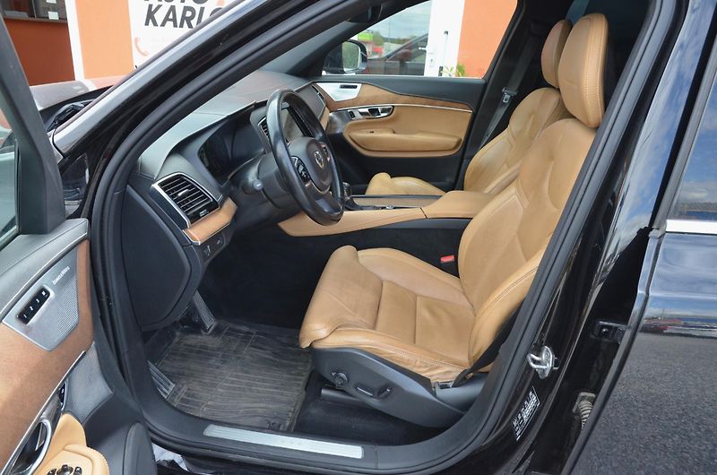Volvo XC90 (2016) D5 // REZERVOVÁNO // - fotka 21 z 47