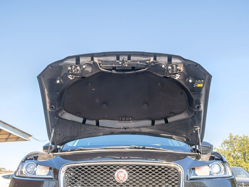 Jaguar F-Pace (2016) 2.0D 132KW – NAVIGACE - fotka 42 z 46