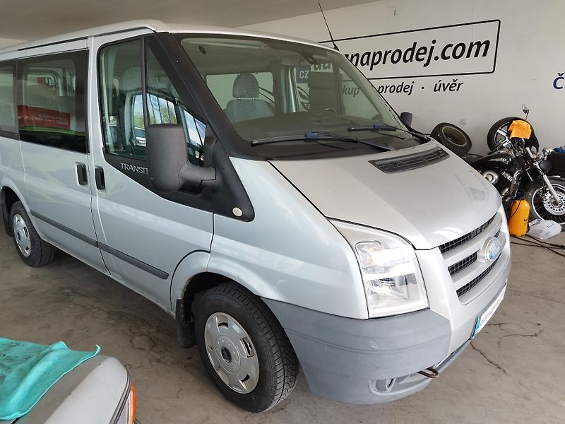 Ford Transit (2010) 2.2,85kW,KLIM.,9MÍST,TAŽ.ZAŘ. - fotka 6 z 27
