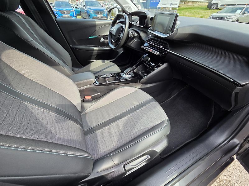 Peugeot 208 (2020) 1.2 PT 100 ALLURE EAT8 - fotka 12 z 26