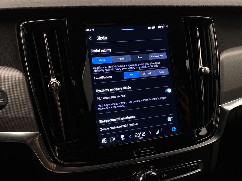 Volvo V90 T6 AWD PLUG-IN PLUS DARK TAŽNÉ - fotka 44 z 53