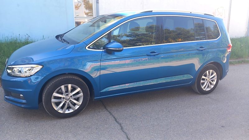 Volkswagen Touran 1.5 TSI, ČR, DSG - fotka 3 z 22