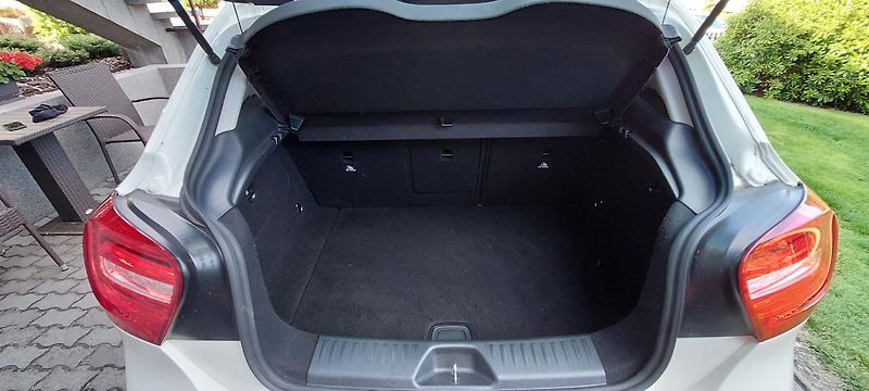 Mercedes-Benz Třídy A (2015) A220 CD 4MATIC - fotka 8 z 18