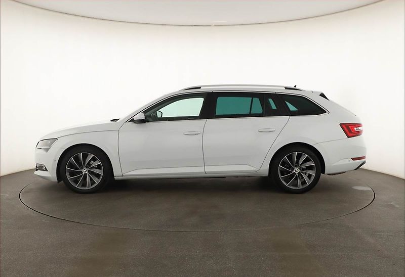 Škoda Superb (2018) Laurin&Klement 2.0 TDI 4x4 - fotka 3 z 16