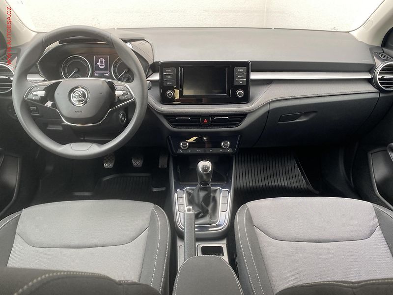 Škoda Fabia (2023) 1.0 MPi, ČR, Ambition, +kola - fotka 8 z 19