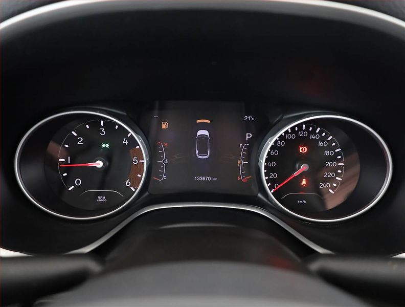 Jeep Compass (2020) 2.0 MultiJet, 4X4, Automat - fotka 9 z 17