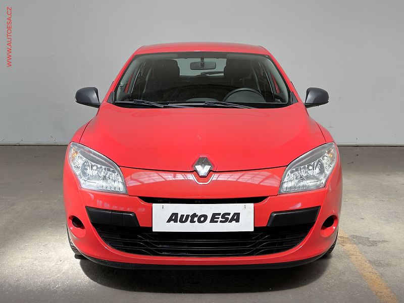 Renault Mégane (2011) 1.6 16V, Authentique, AC - fotka 2 z 13