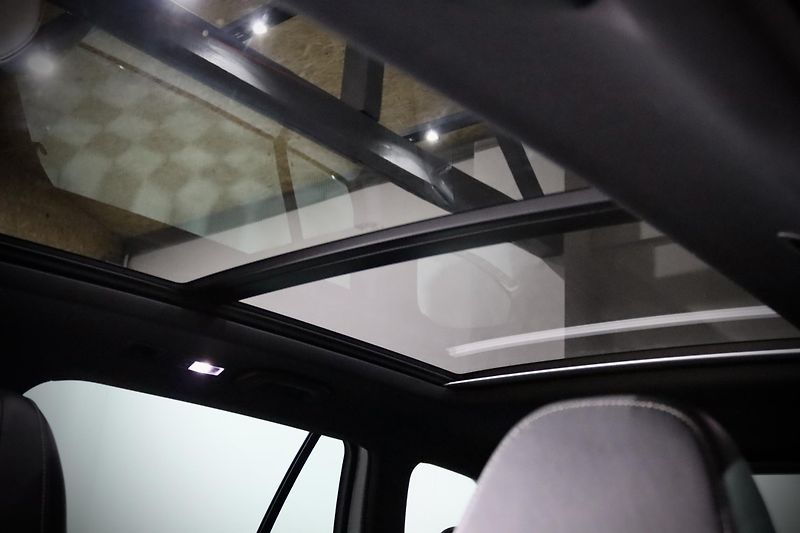 Škoda Superb 3 2.0 TSI 162 kW DSG Sportline - fotka 25 z 48