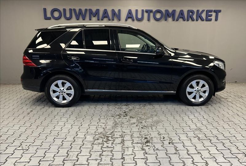 Mercedes-Benz GLE 3,0 350d 4MATIC - fotka 18 z 18
