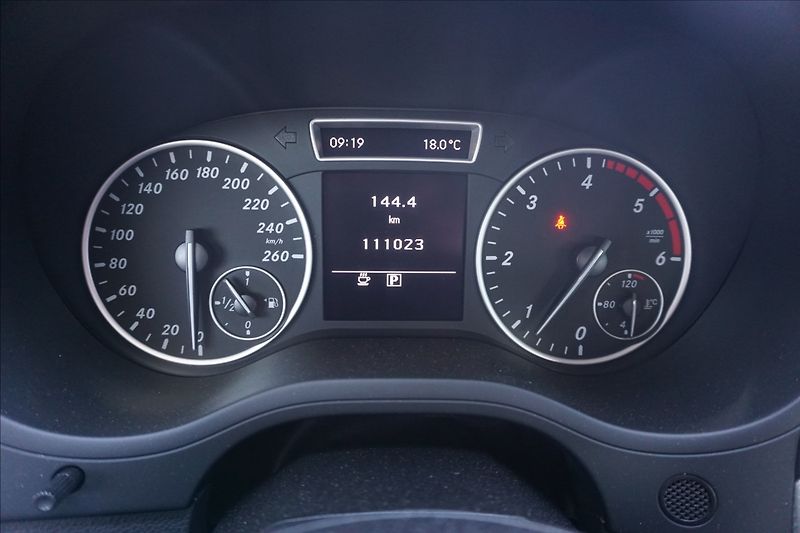 Mercedes-Benz Třídy B 1,8 B 200d - fotka 11 z 18