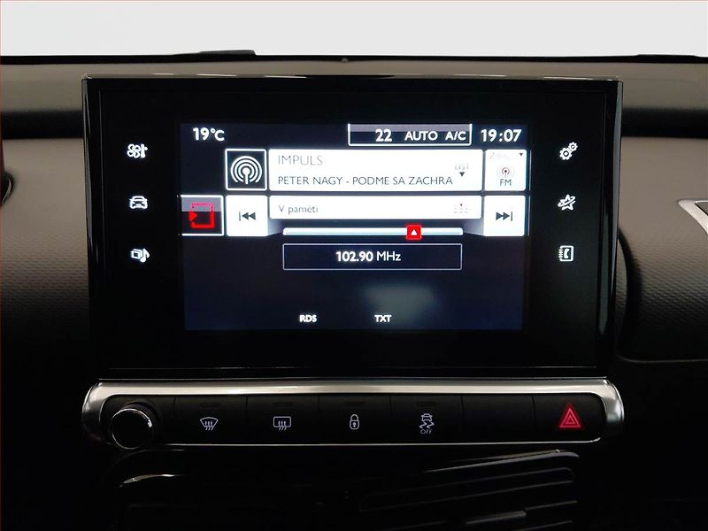 Citroën C4 Cactus (2018) Live 1.2 PureTech, Serv.kniha - fotka 12 z 15