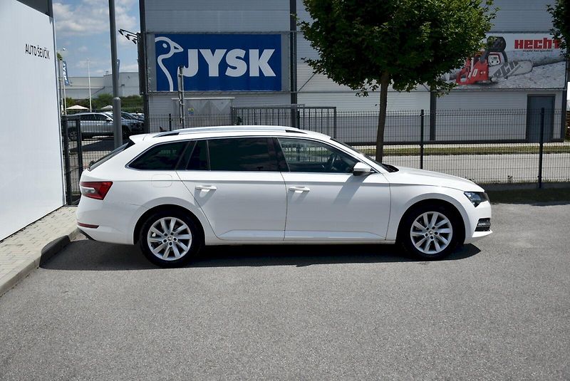 Škoda Superb (2019) Style 2.0 TDI 140kW DSG - fotka 10 z 34