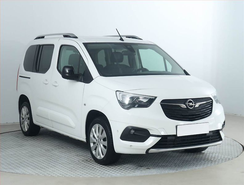 Opel Combo (2021) Elegance 1.5 CDTI, 5Míst, ČR - fotografie inzerátu