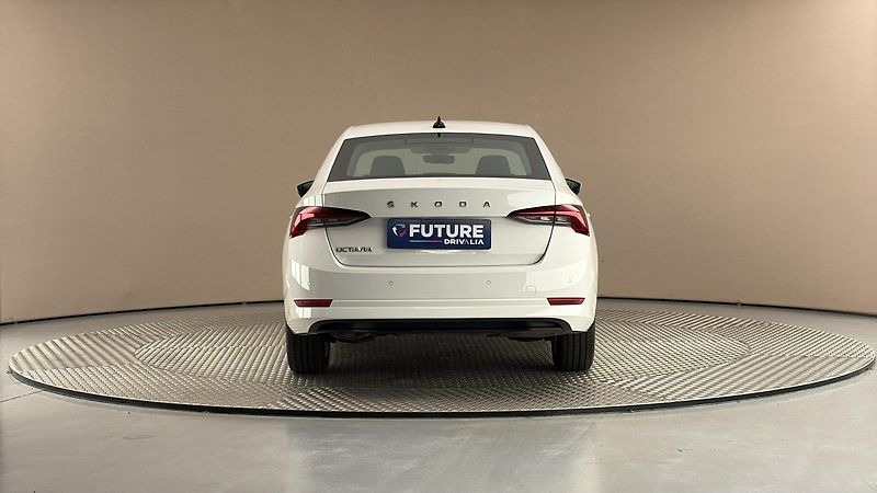 Škoda Octavia 2.0 TDI Style - fotka 5 z 25