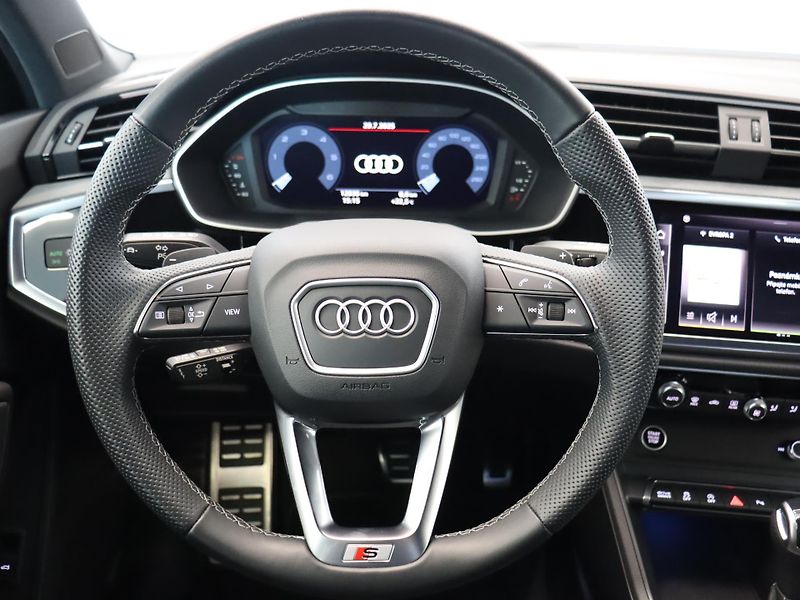 Audi Q3 Spb Sline 35 TDI quattro Stron - fotka 14 z 15